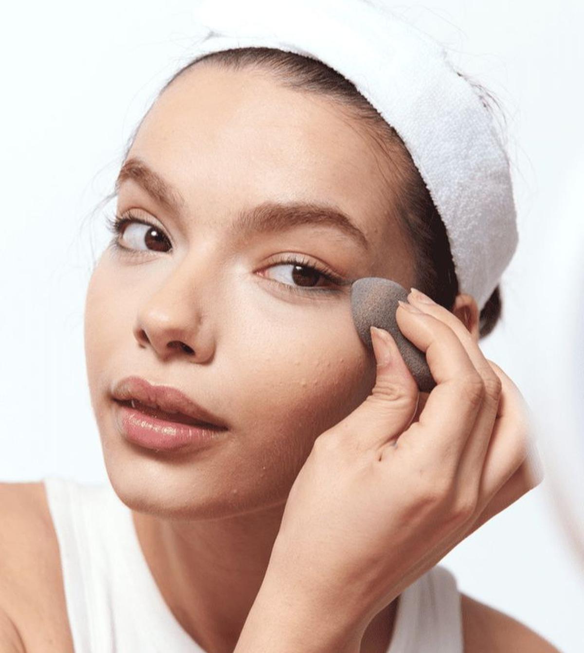 9 Tips Makeup Kondangan yang Sederhana tapi Elegan, Dijamin Bikin Memukau
