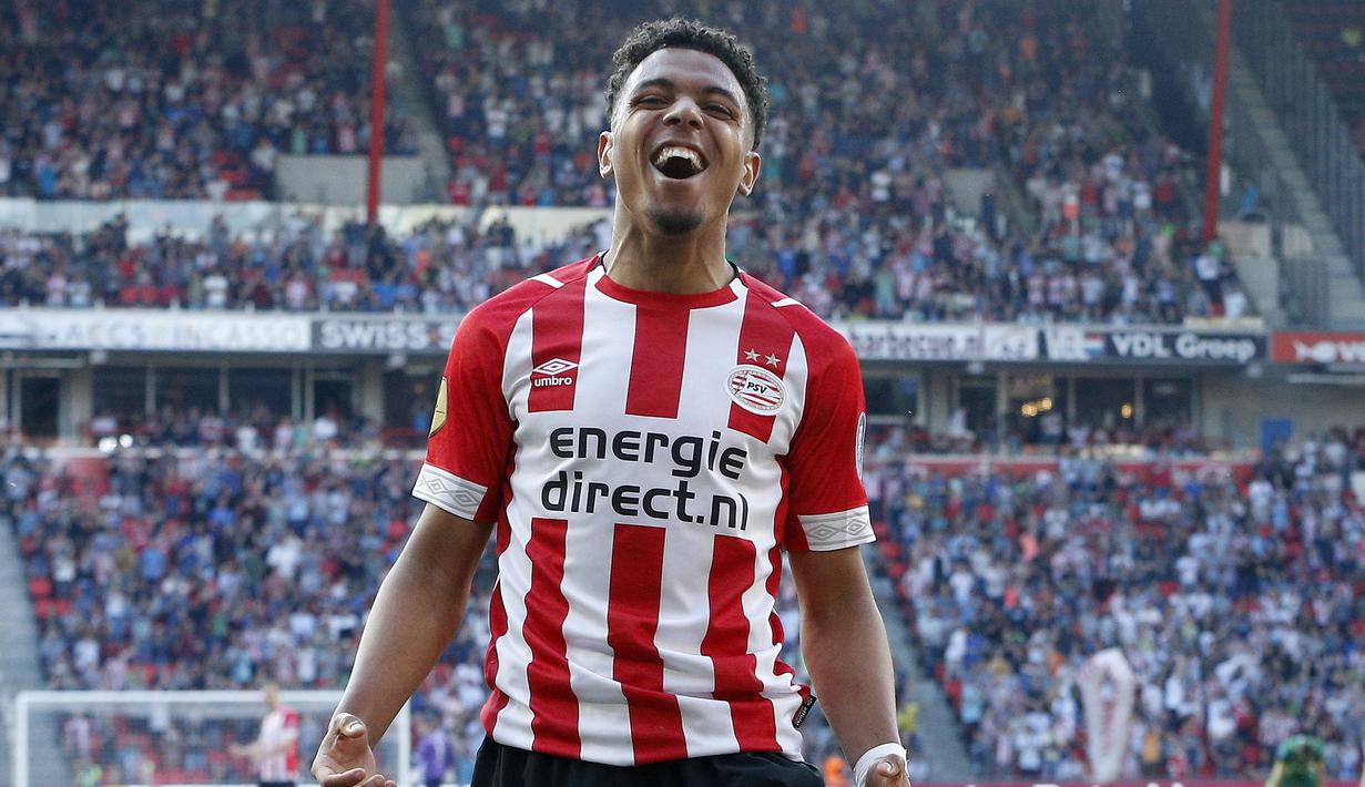 2. Donyell Malen (PSV Eindhoven) -  Arsenal telah banyak merogoh kocek pada jendela transfer musim panas 2019 lalu, jika ingin opsi striker tajam dengan harga murah, Arsenal bisa melirik pemain depan PSV, Donyell Malen. Pemain berusia 20 tahun ini telah mencetak 11 gol. (AFP/Jeroen Putmans)