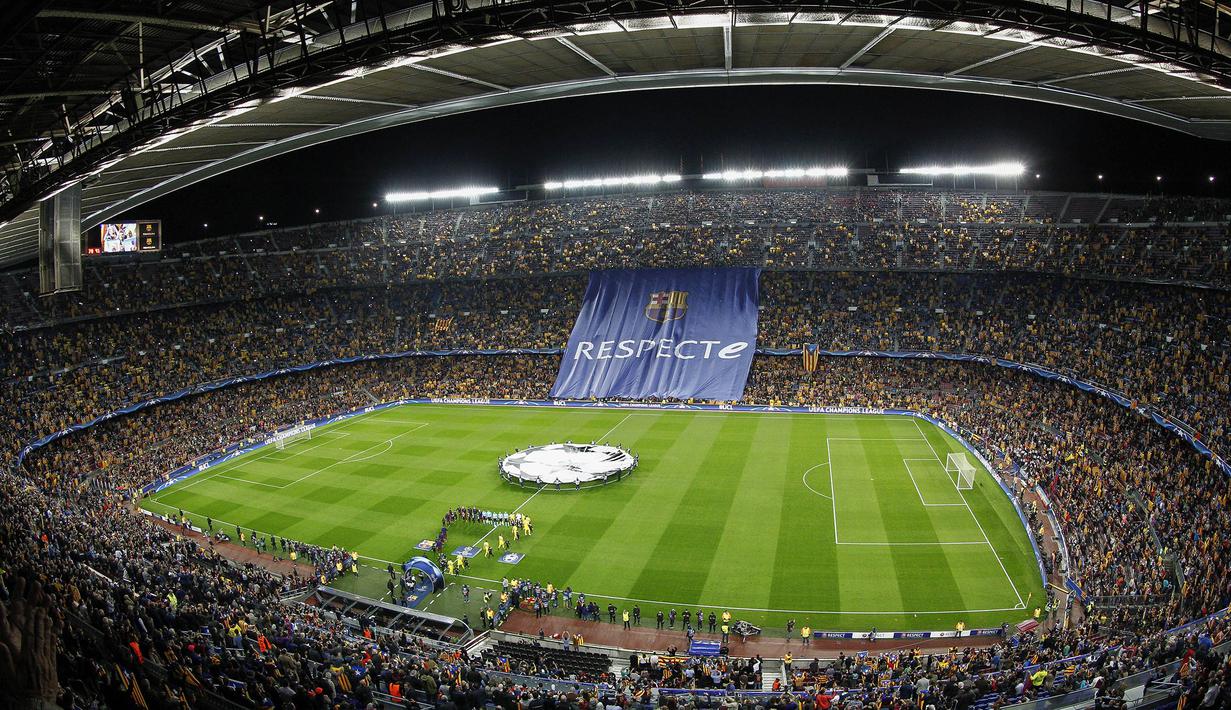 Suasana kemeriahan sesaat sebelum laga antara Barcelona melawan Bate Borisov pada laga Liga Champions di Stadion Camp Nou, Spanyol, Rabu (4/11/2015). (EPA/Quiqui Garcia)