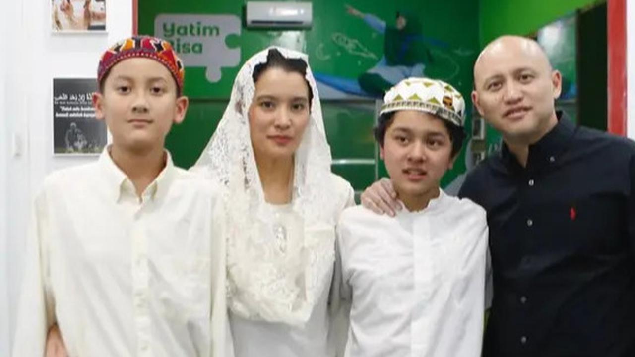 6 Potret Kesedehanaan Perayaan Ulang Tahun Marcella Zalianty ke-45, Cuma Buka Bersama Keluarga dengan Anak Yatim Piatu & Janda Lansia