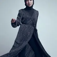 "Perjalanan dari situ (Palestine) ke Jakarta ada banyak hal memang dari dalam hati tapi aku lawan," ujar Chacha Frederika seperti dilansir dari Kapanlagi. (Instagram/chafrederica)