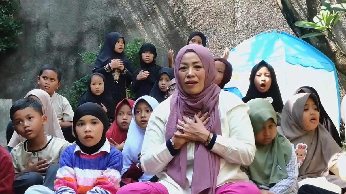 Bunda Hany Rilis Single Matematika Anak Soleh dan Animasi Sahabat Firdaus
