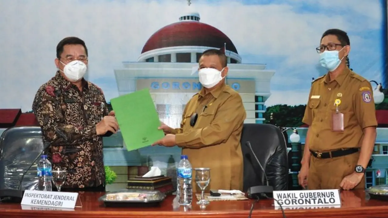 Inspektorat Jenderal (Itjen) Kementerian Dalam Negeri (Kemendagri) RI saat bertemu dengan Wakil Gubernur Gorontalo (Arfandi Ibrahim/Liputan6.com)