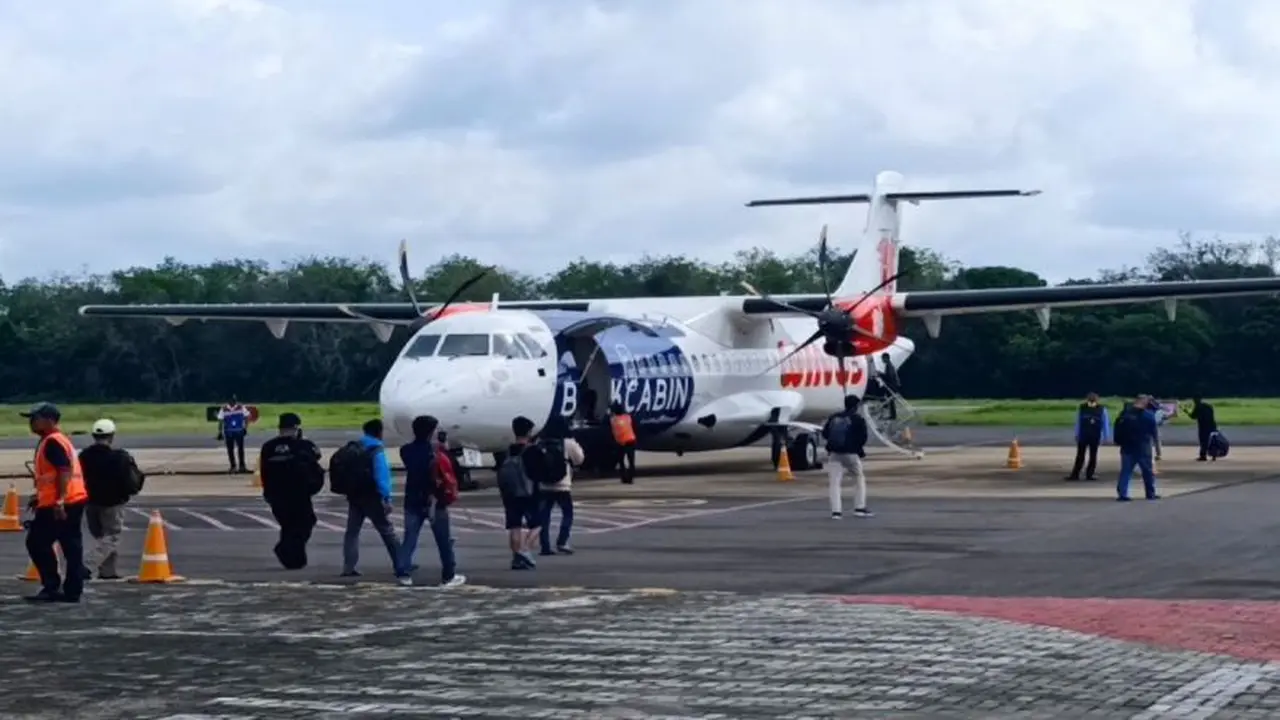 Penerbangan Bandara Sampit Kembali Beroperasi Usai Sebulan Terdampak Asap