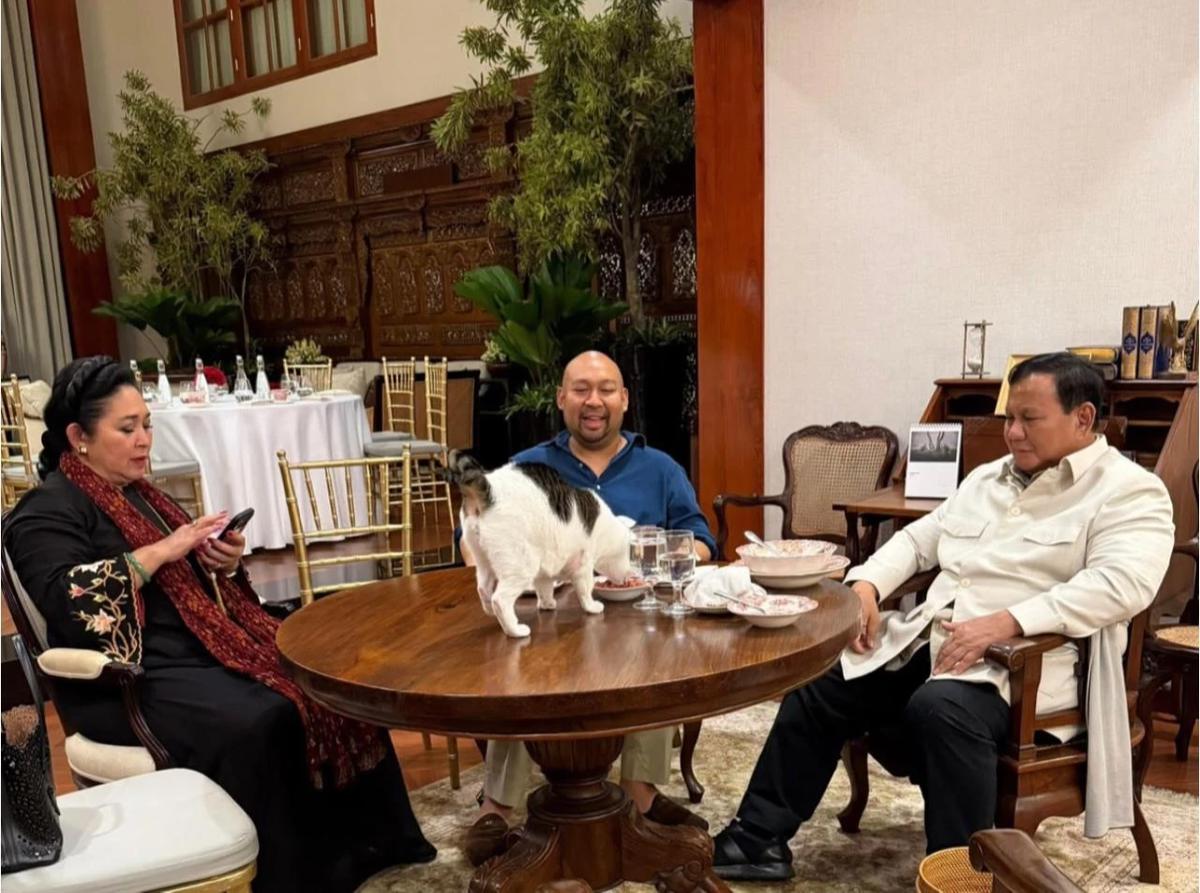 Prabowo Melepas Ramadan dengan Berkumpul Bersama Keluarga, Bobby Ikut Jadi Sorotan