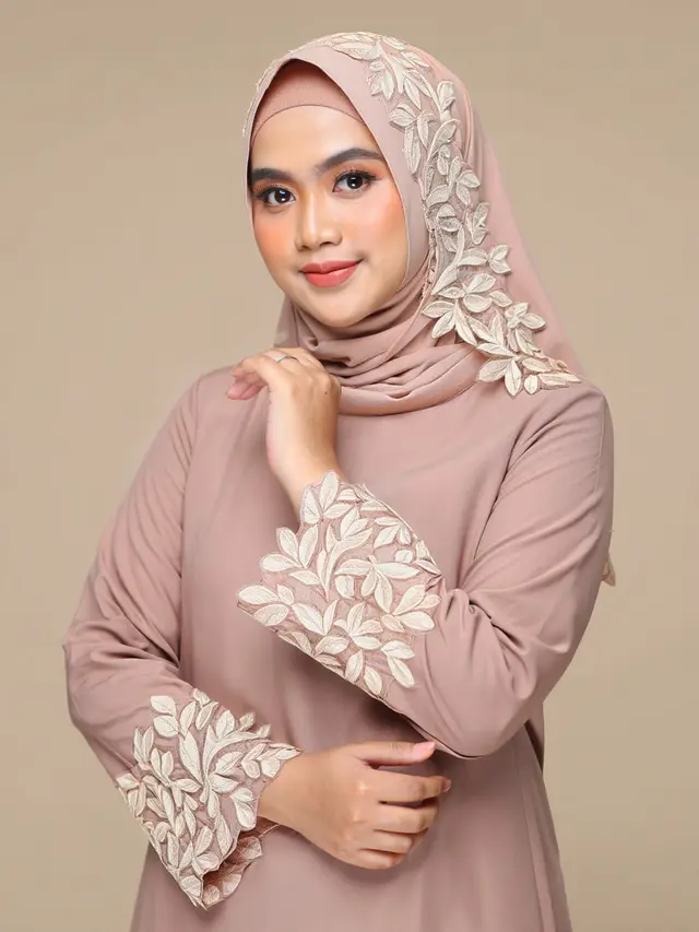 Model Baju Gamis Polos Kombinasi Brokat