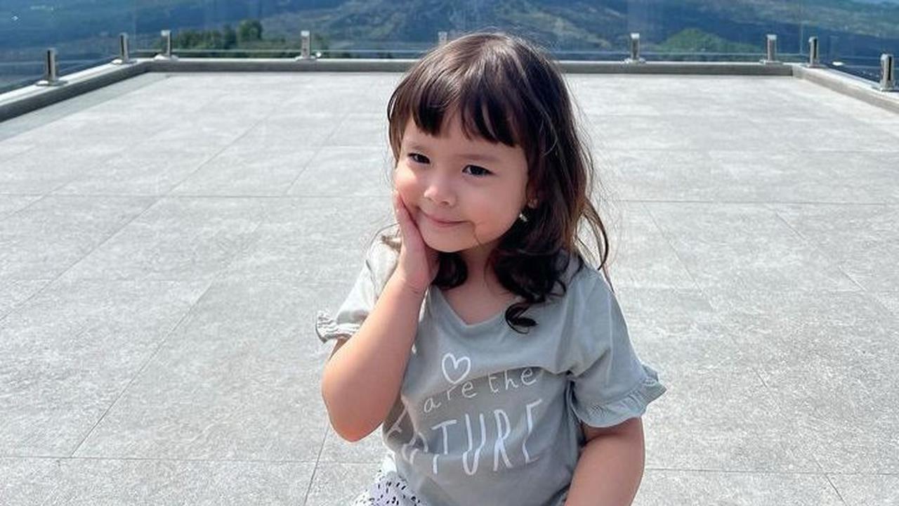 Potret Chloe langsung mencuri perhatian para netizen. Mereka menuliskan berbagai komentar.&nbsp;
