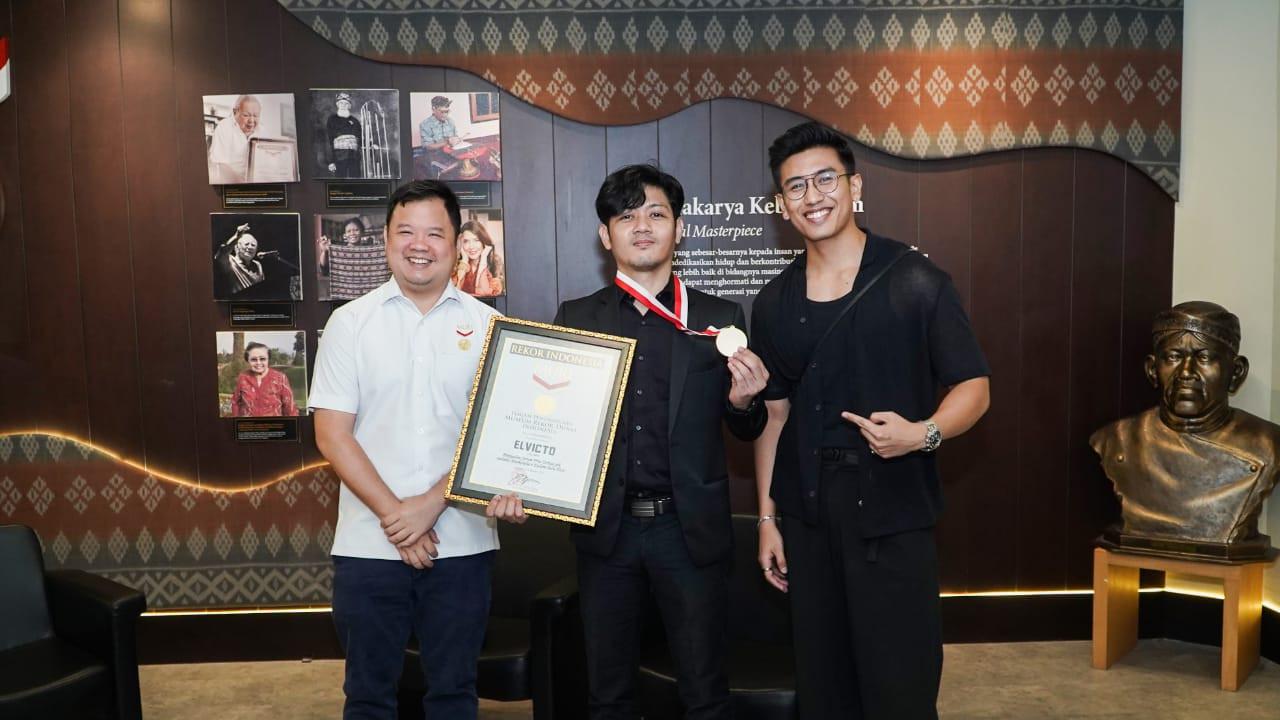 Banyu Anggoro berhasil membawa produknya meraih rekor MURI.