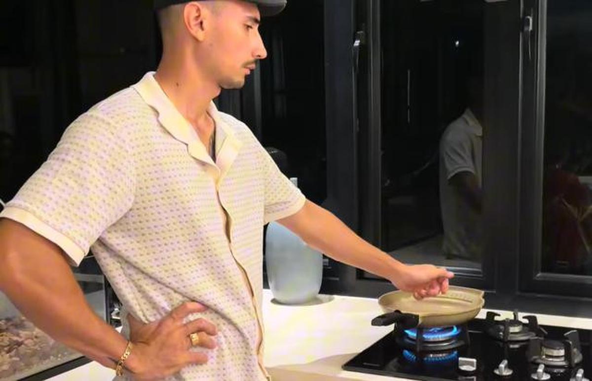 6 Potret Dapur dan Meja Makan Rumah Jessica Iskandar dan Vincent Verhaag, Minimalis dan Mewah