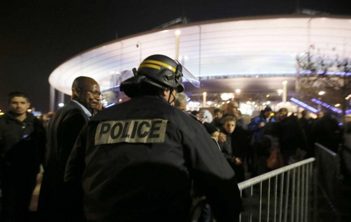 Kepanikan ribuan warga Paris diteror bom dan serangan beruntun