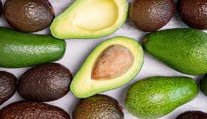 Yuk, intip cara menjaga alpukat agar tetap segar dan tahan lama. (Sumber: Freepik).