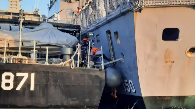 KRI Yos Sudarso-353 bertugas melaksanakan pengawalan terhadap HMAS ANZAC, sedangkan KRI Escolar-871 digunakan untuk menerima ABK KM. Bandar Nelayan-188 yang dipindahkan dari kapal HMAS ANZAC (TNI AL)