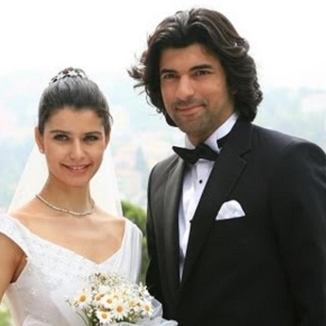 Fatmagul Dan Karim Raih Pasangan Paling Sempurna Showbiz Liputan6 Com