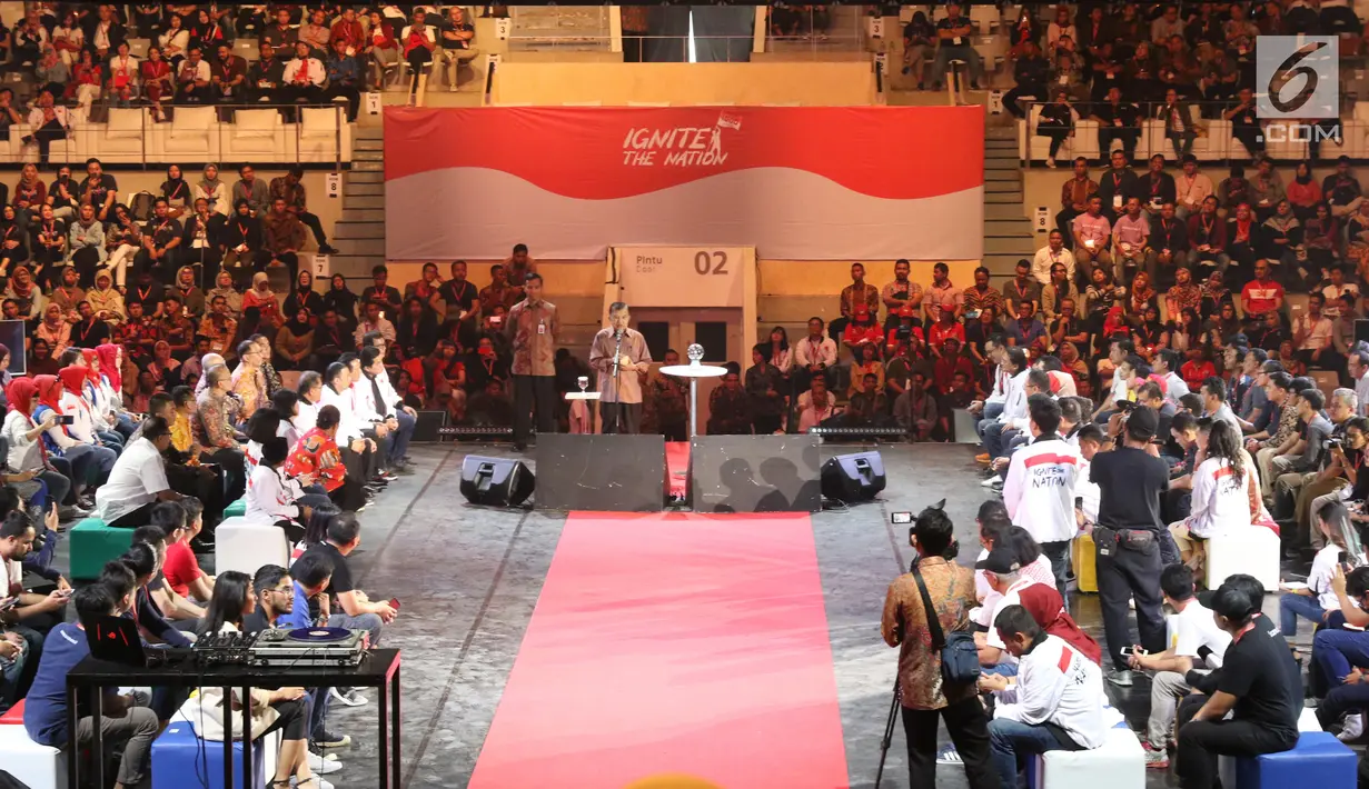 Wapres Jusuf Kalla memberikan sambutan saat meresmikan program Gerakan Nasional 1000 Startup Digital 2019 di Istora Senayan, Jakarta, Minggu (18/8/2019). (Liputan6.com/Angga Yuniar)