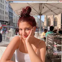 Potret Cassandra Lee liburan di Eropa (foto: instagram cassandraslee)