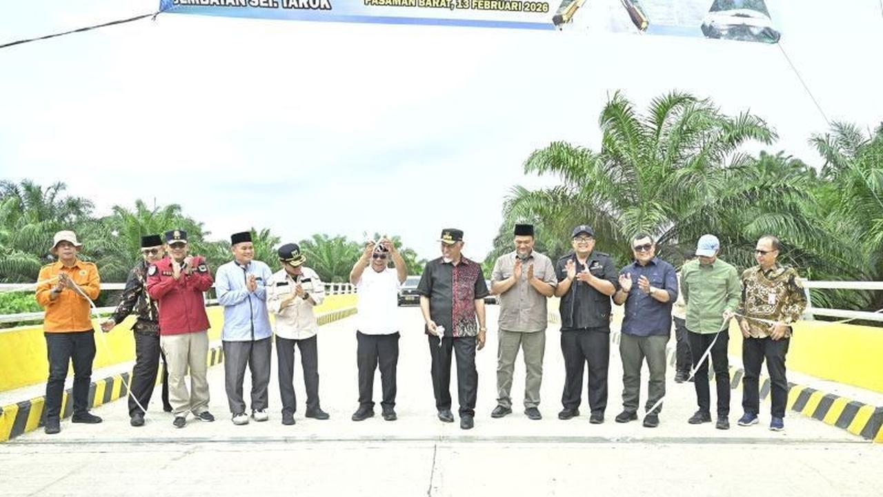 Pemprov Sumbar Resmikan Tiga Jembatan Akses Vital Menuju Pelabuhan Teluk Tapang, Dorong Ekonomi Daerah