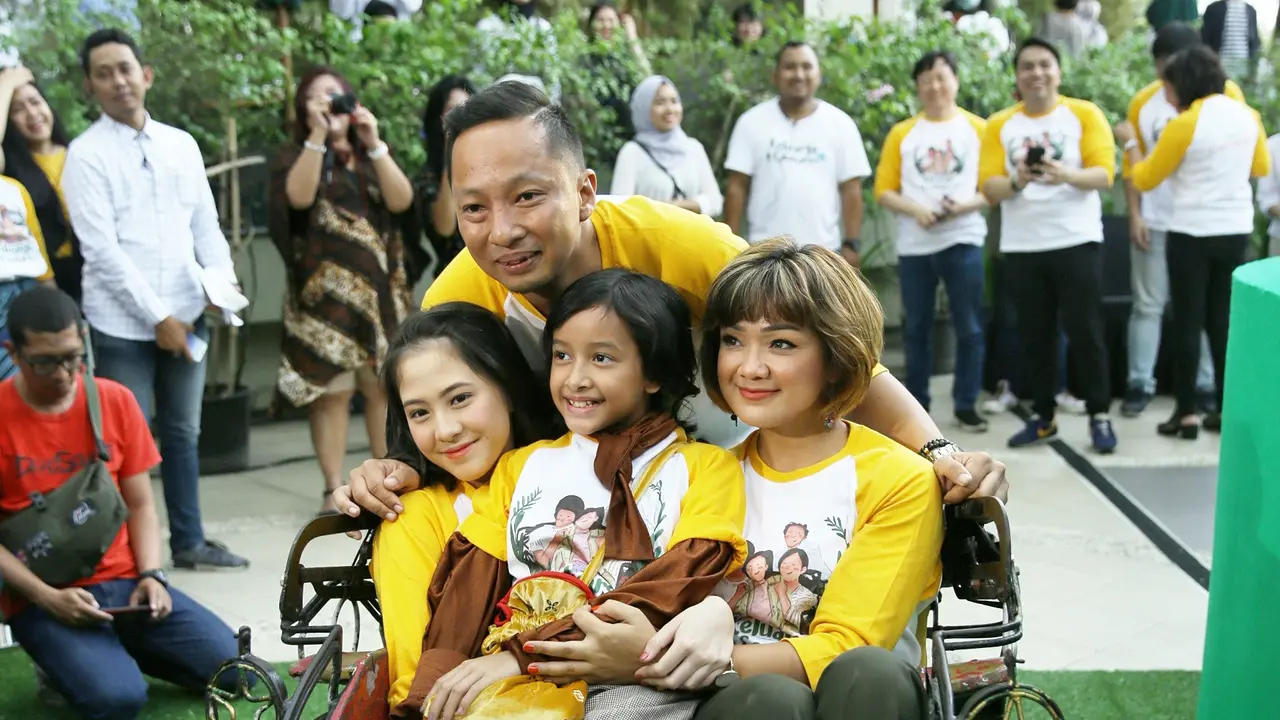 [Fimela] Preskon film Keluarga Cemara