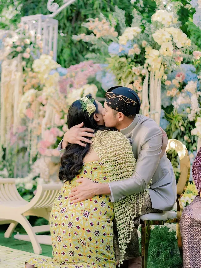 Via Vallen dan Chevra Yolandi