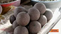 Uniknya Terasi Bola Khas Bombana, Sulawesi Tenggara