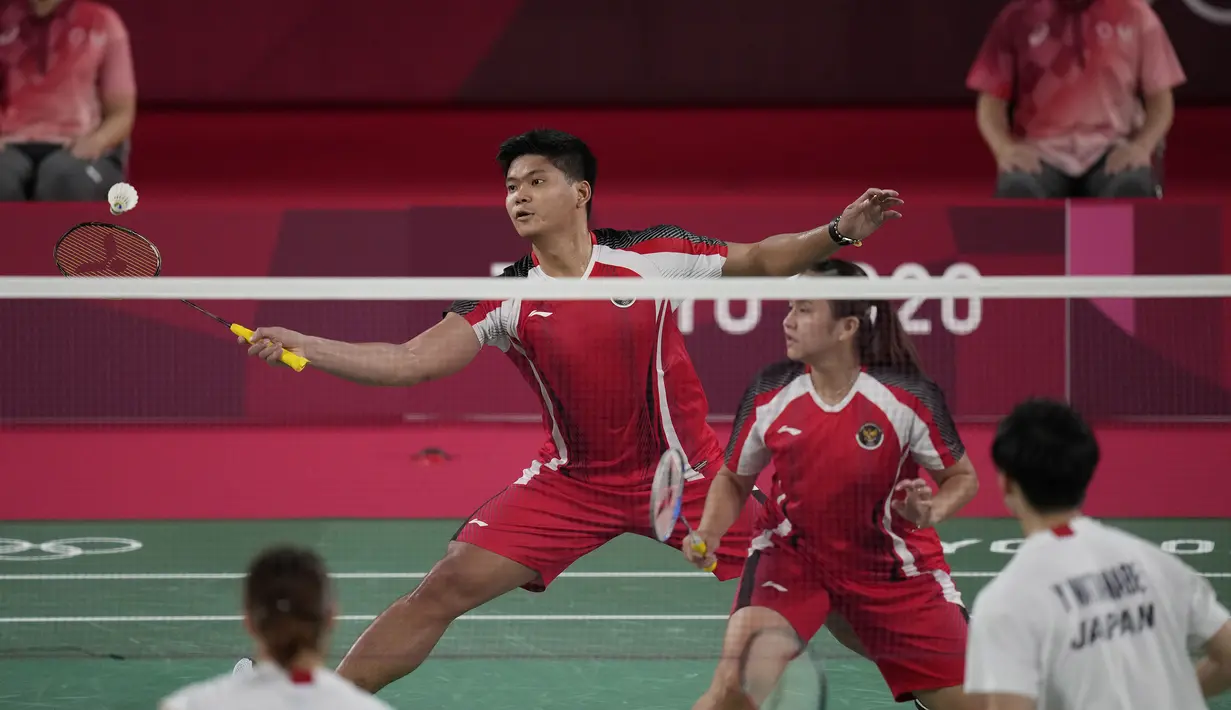 Pertandingan di Olimpiade Tokyo 2020 antara pasangan Paveen/Melati dan Watanabe/Higashino merupakan peretemuan kelimanya. Sebelumnya mereka tercatat imbang dengan sama-sama mengantongi dua kemenangan. (Foto: AP/Markus Schreiber)