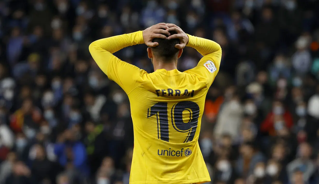 Cuma bisa menambah satu poin, Barcelona beretengger di posisi keempat klasemen dengan 39 poin dari 23 laga. Sementara Espanyol di posisi ke-13 dengan 28 poin. (AP/Joan Monfort)