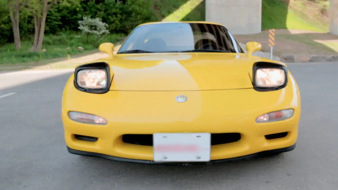 Mazda RX-7 (autoguide)