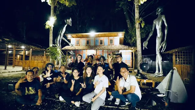 Kampung Alien