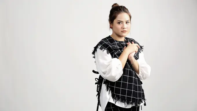 Eksklusif Mytha Lestari 7