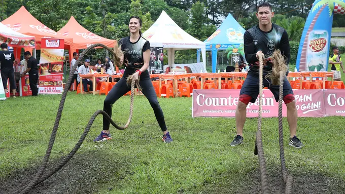 Andrea Dian dan Ganindra Bimo