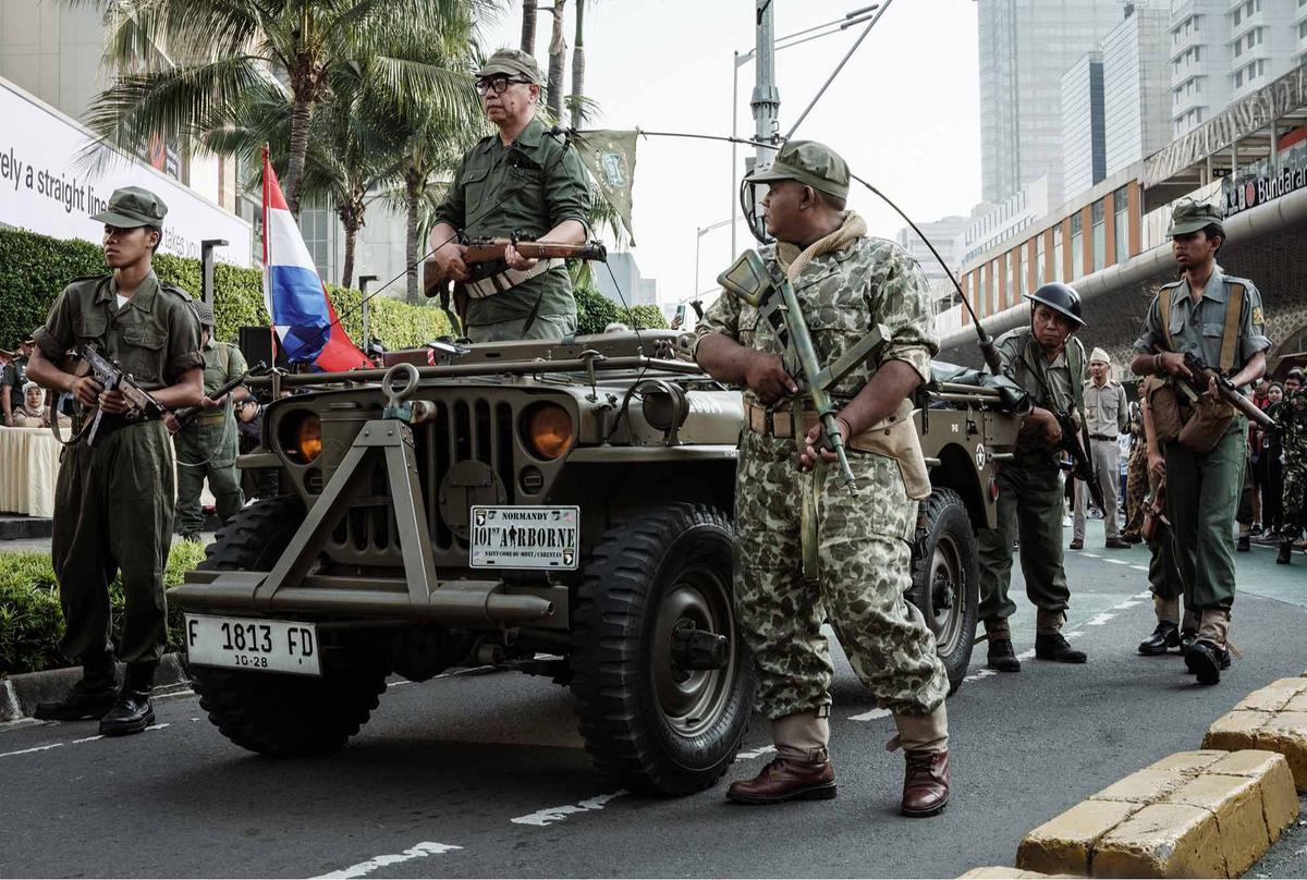 FOTO:  Aksi Heroik Serangan Umum Surakarta 1949 Warnai Car Free Day  Bundaran HI