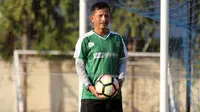 Pelatih Persebaya, Djadjang Nurdjaman. (Bola.com/Aditya Wany)