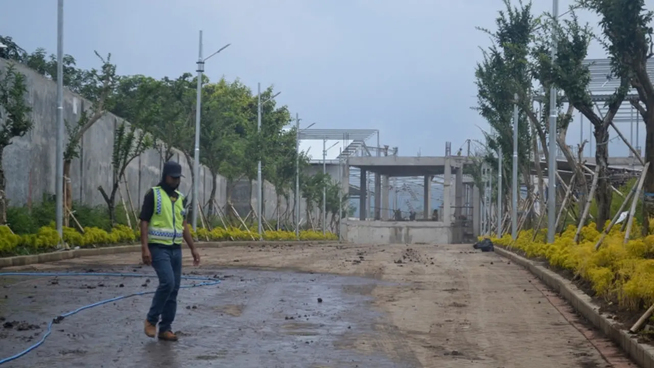 Bangunan Proyek Jatim Park 3 Longsor, Pekerja Terluka 