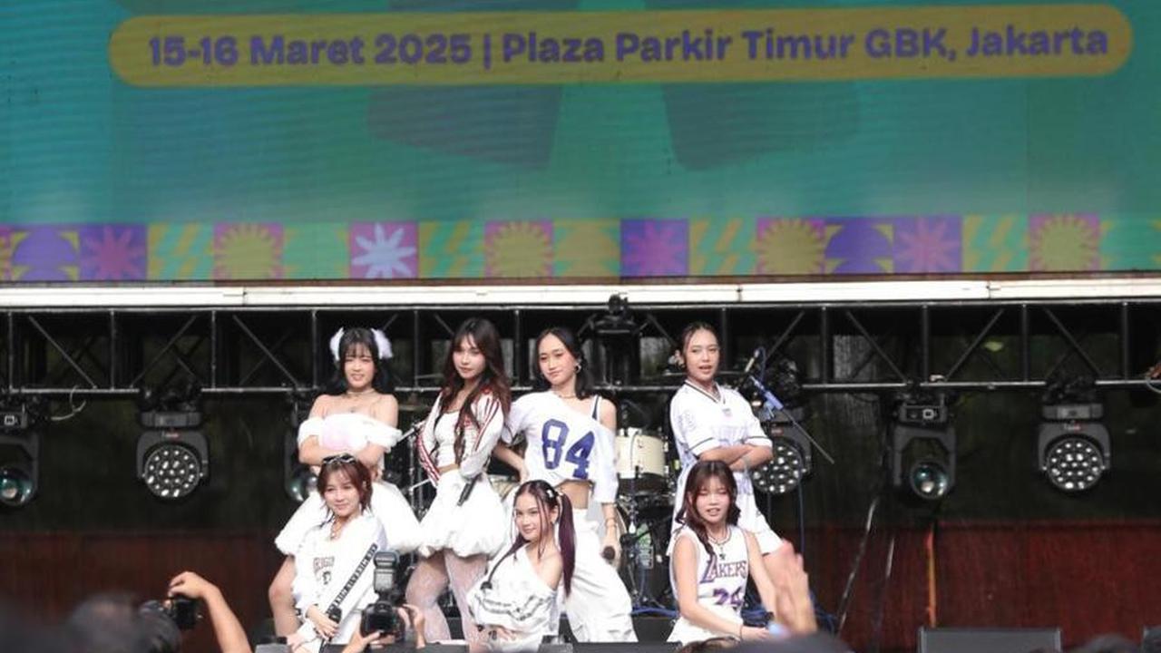 KapanLagi Buka Bareng BRI Festival 2025 Dibuka dengan Penampilan Girlband V1RST, Meriah Penuh Sambutan Penonton!