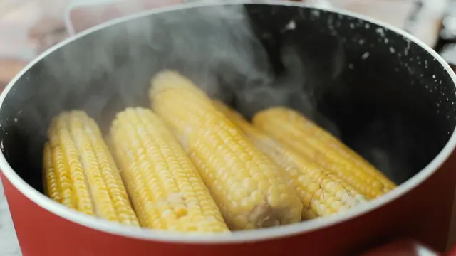 Merebus Jagung