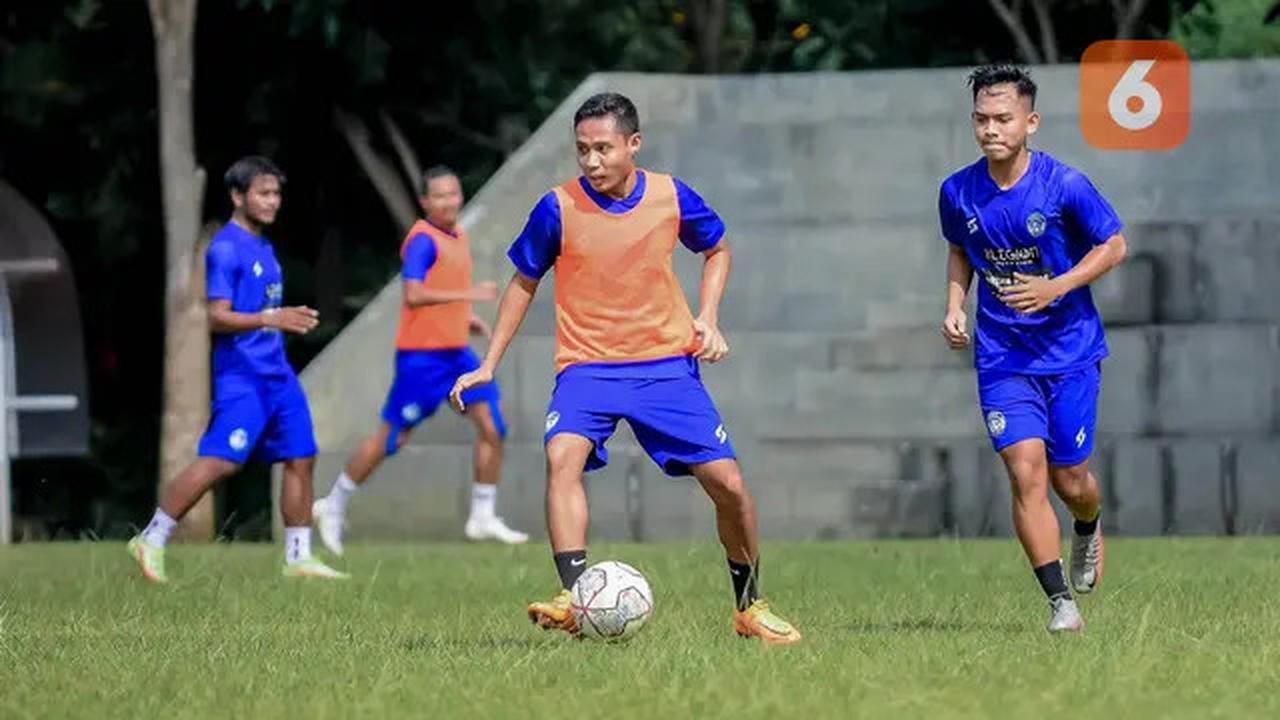 Pilihan Hati Evan Dimas Menepi dari Hiruk Pikuk Sepak Bola, Kini Melatih SSB di Tulungagung