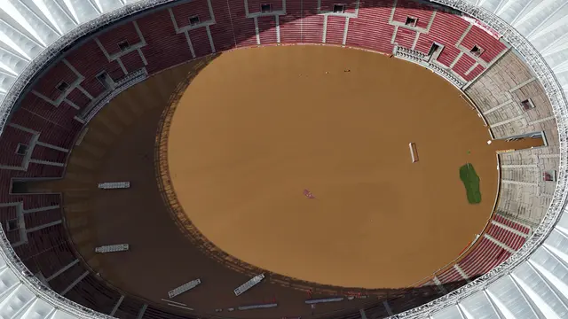 Banjir Brasil Buat Stadion Berubah bak Danau