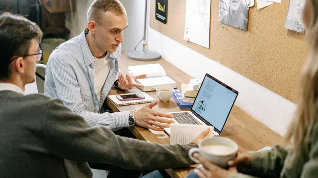 6 Ciri Orang dengan Kemampuan Critical Thinking yang Kuat (photo by pexels.com)