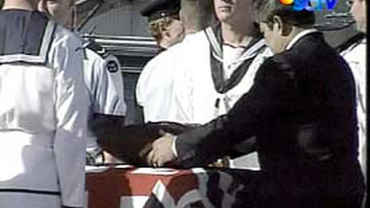 050405cLnSbyHoward.jpg