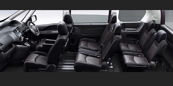 New Nissan Serena - Interior