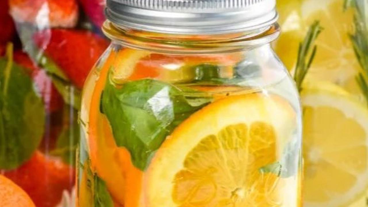 8 Buah yang Cocok jadi Infused Water, Bisa Jadi Menu Berbuka yang Sehat
