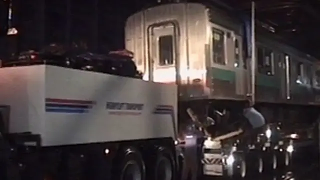 Puluhan Gerbong KRL Bekas Tiba Dari Jepang