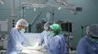 Operasi Jantung Terbuka Perdana di RSUD NTB Sukses. Foto: tangkapan layar Instagram @rsudprovinsintb.