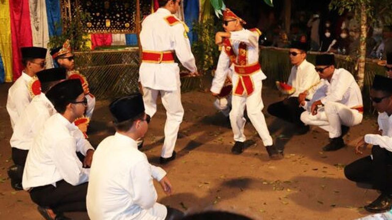 Mengenal Mendu, Teater Rakyat Melayu yang Identik dengan Acara Hajatan