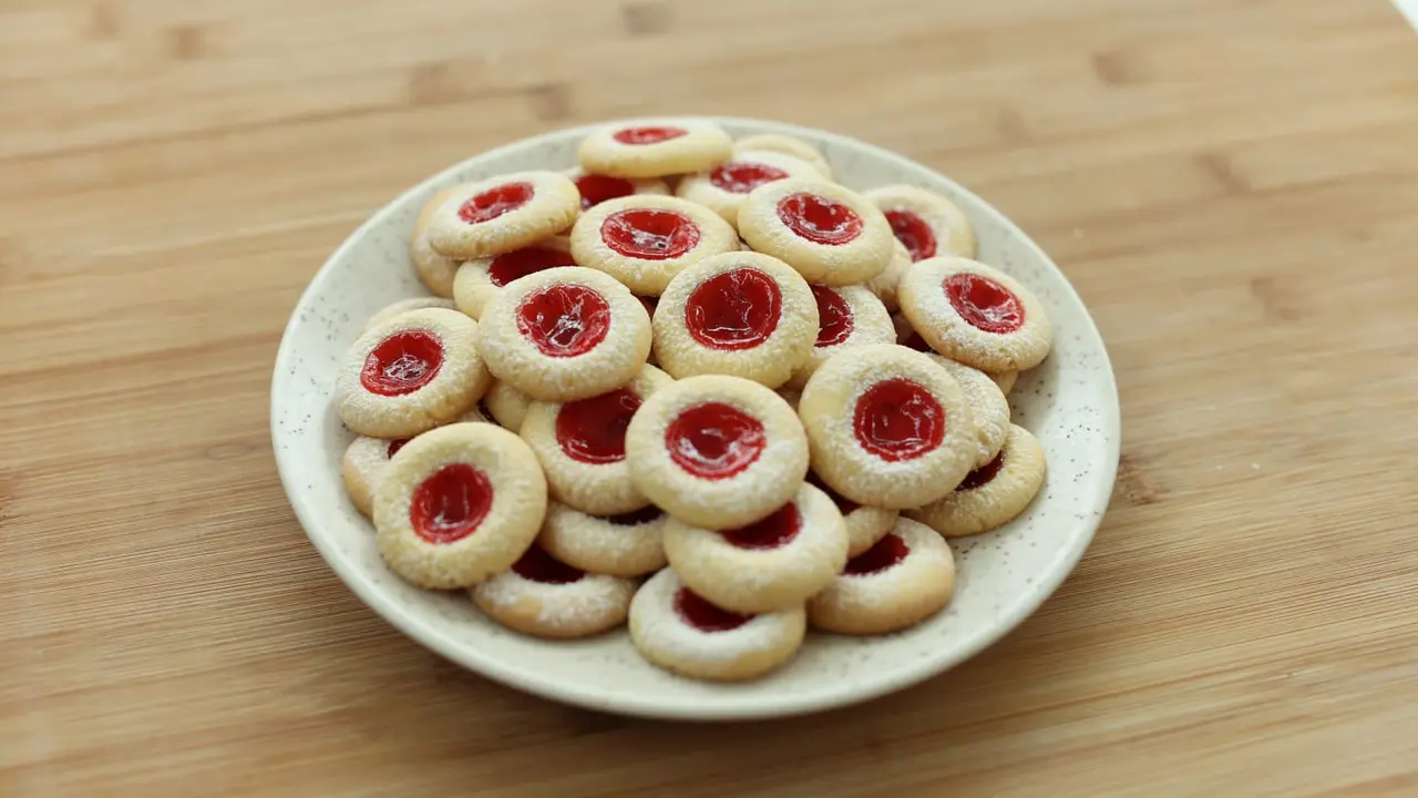 Kue Strowberry