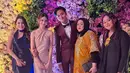 Lewat laman Instagramnya, Risma Nilawati tak lupa unggah foto kebersamaan Leya bareng Rizwan anak ketiga Sule. Lantaran foto kebersamaan ini, netizen mendoakan hubungan Rizwan dan Leya. Keduanya pernah dikabarkan dekat, namun kala itu diketahui hanya untuk project. Disebut cocok, Harleyava Princy dan Rizwan disebut netizen mirip dengan Mahalini dan Rizky Febian. (Liputan6.com/IG/@neng_risma)