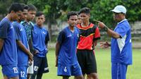 Tim Malang United saat menggelar latihan. (Bola.com/Iwan Setiawan)