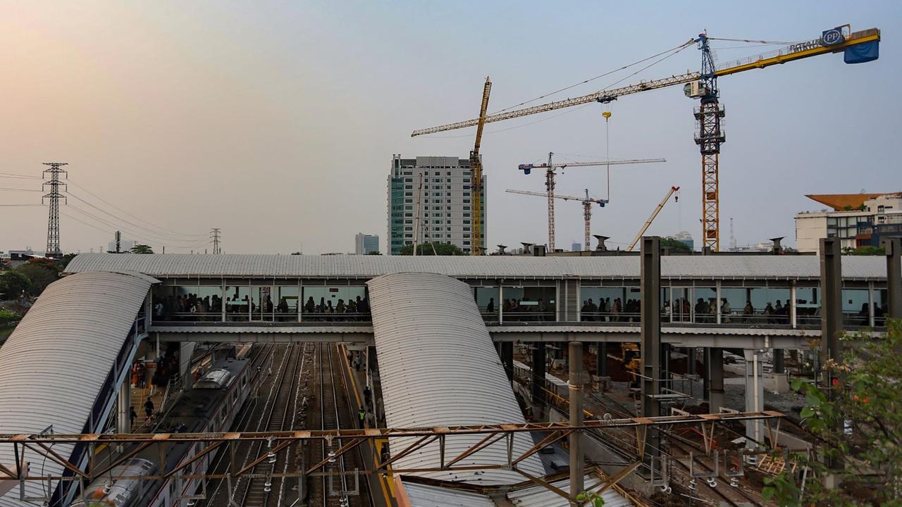 FOTO: Kondisi Terkini Proyek Perluasan Stasiun Tanah Abang, Ditargetkan Rampung Akhir 2024