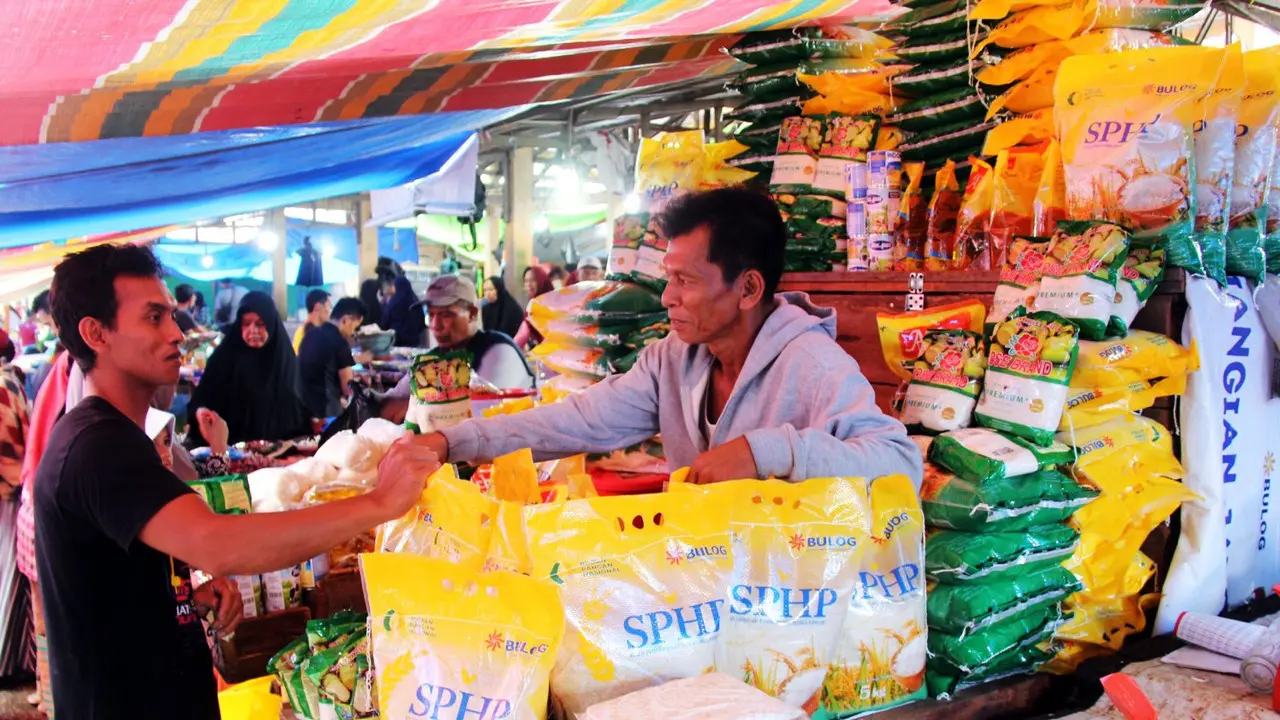 1,3 Juta Ton Beras SPHP Disalurkan BULOG hingga Akhir 2025, Jaga Stabilisasi dan Harga di Tingkat Konsumen