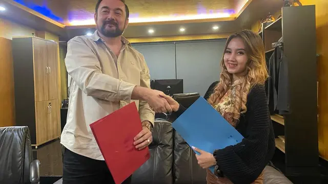 Riccardo Mazzoni dan Clarisa Arda akhirnya berdamai.
