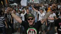 Juventus memastikan diri mencetak hattrick scudetto usai AS Roma dipermalukan Catania (4-  1), (4/5/2014). (AFP/Marco Bertorello)